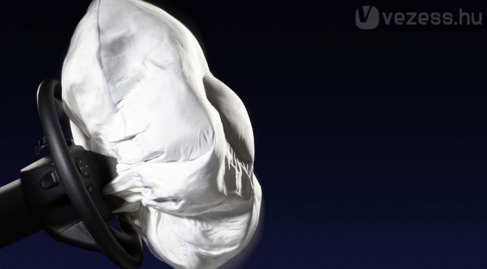 Halálos légzsák a Hondánál 6