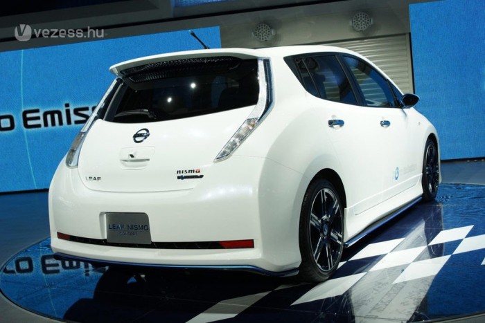 Sportos villanyautó 6