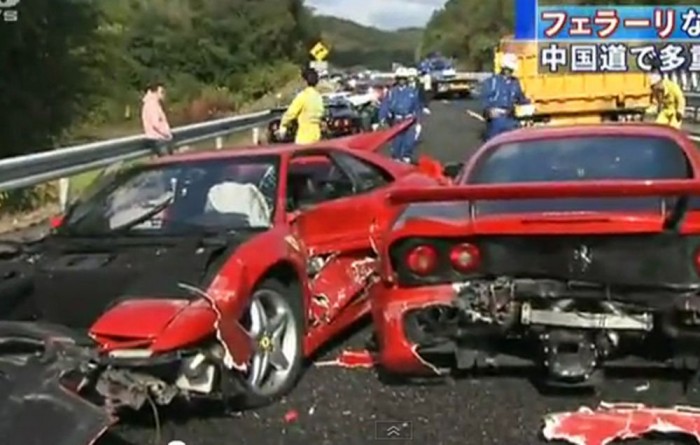 Nyolc Ferrari tömegbalesete Japánban