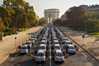 Több száz  közös villanyautó Párizsban