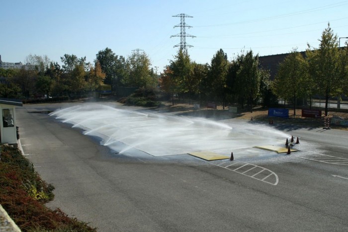 A biztonságban átélhető baleset élménye 7 | Vezess A rántópad, ahol mindenki megijed