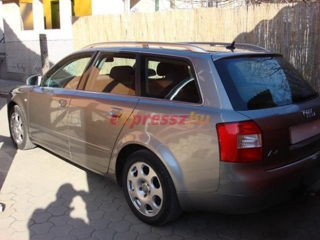 Ez az eladó darab egy Avant, sokkal ésszerűbb választás, mivel a vételkor fennálló ártöbblet már nem jelenik meg a használt autó piacon