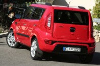 Idővel megszűnik a Kia Soul forgalmazása hazánkban, de a modellfrissítés kapcsán kipróbáltuk az év végén búcsúzó autót