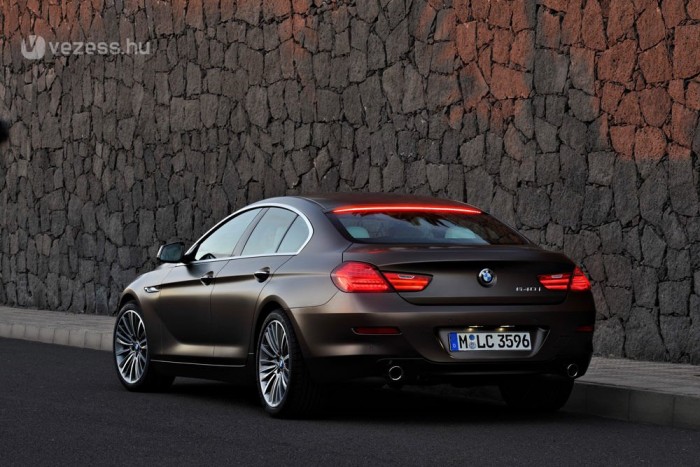 Négyajtós kupéval támad a BMW 6