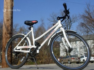 Bírság a tilosban parkoló bringáknak