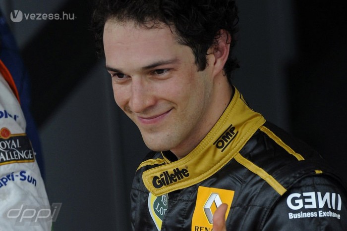 F1: Senna belemegy a lefokozásba