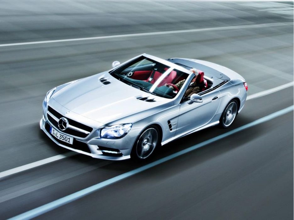 Leplezetlenül az új Mercedes SL 4