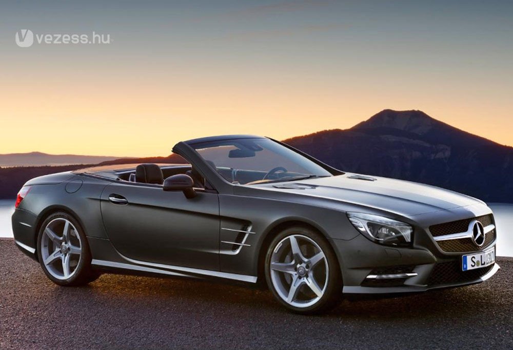 Leplezetlenül az új Mercedes SL 18