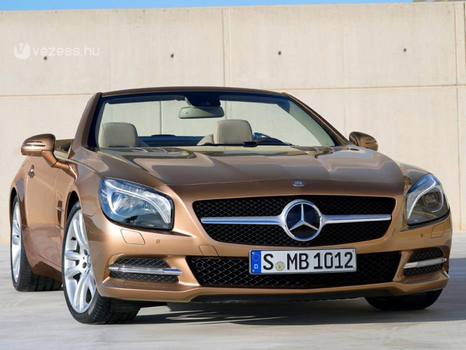 Leplezetlenül az új Mercedes SL 28