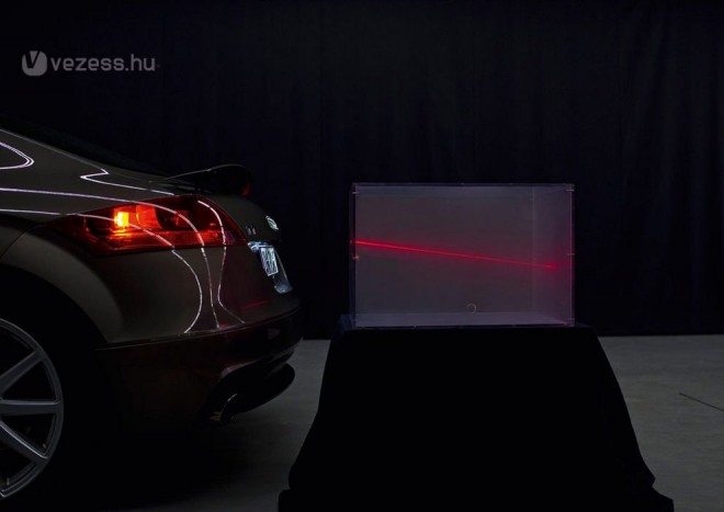 Lézerlámpán dolgozik a BMW 5 | Vezess Lézerlámpán dolgozik a BMW 5
