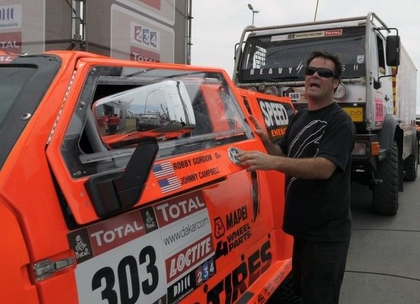 Magyarokkal indul a Dakar 4