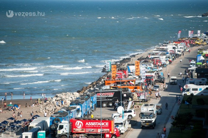 Magyarokkal indul a Dakar 6