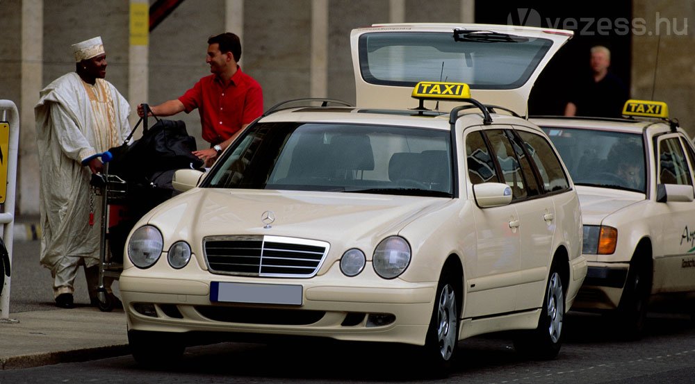 Kiszorítják a vidéki taxisokat Budapestről 4