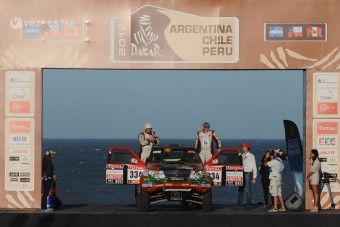 Szalayék elrajtoltak a Dakaron