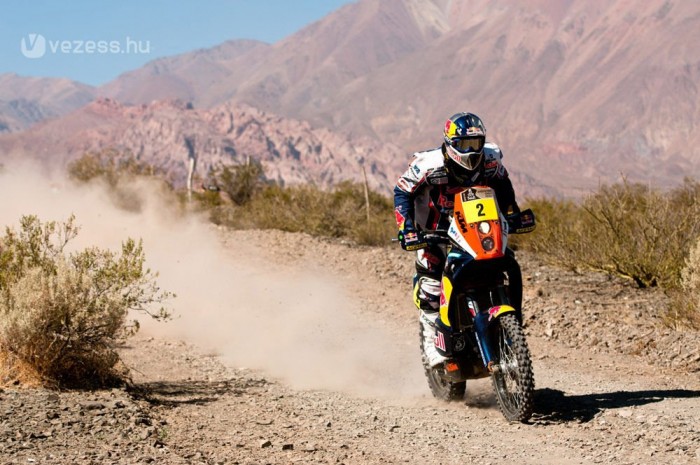 Szalayék autója nem bírja a Dakar melegét 7