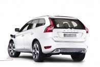 2,3 litert fogyaszt a hibrid Volvo XC60 17