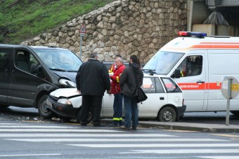 Feleannyian halnak meg az utakon