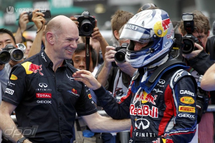 F1: A Ferrarinál lenne hely a Red Bull-ászoknak