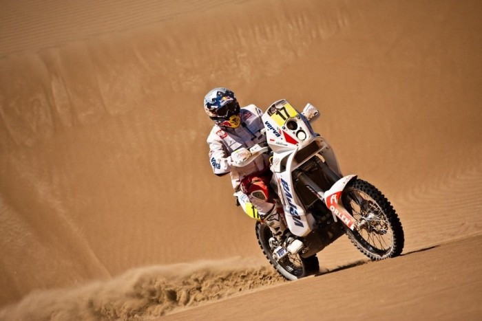 Szalayék elhordtak egy homokhegyet 7 | Vezess Szalayék elhordtak egy homokhegyet 7