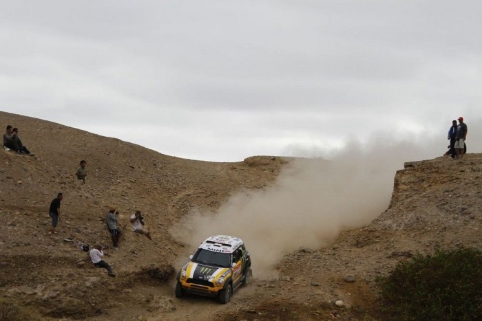 Szalayék elhordtak egy homokhegyet 11 | Vezess Szalayék elhordtak egy homokhegyet 11