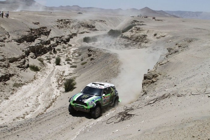 Közel a győzelemhez Peterhansel és Despres 8