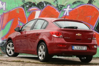 420-as benzinnel sok a 12 liter