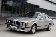 A BMW kupék közül az egyik legszebb a cápa E24. Paul Bracq, a 6-os designere tervezte mercedeses korszakában az állólámpás W114-115-öst