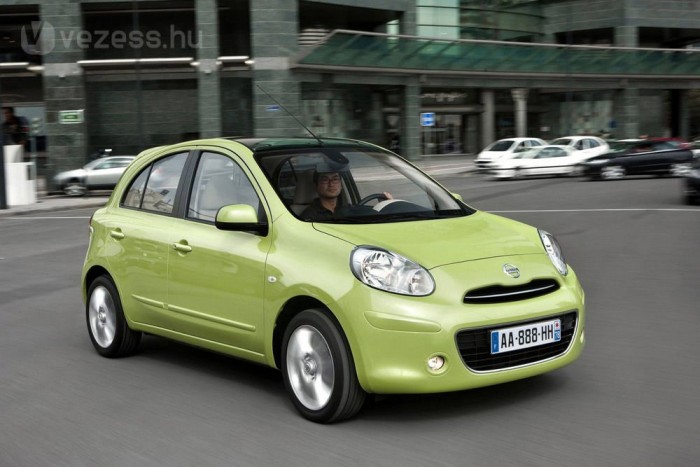 Új fejlesztésű, háromhengeres motorjával takarékos és könnyű a Micra