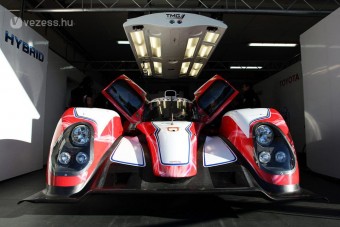 Hibriddel nyerne Le Mans-ban a Toyota
