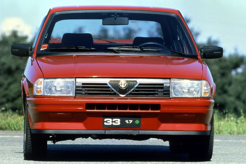 Az Alfa Romeo 33 jó kompromisszum a boxerhangra vágyóknak