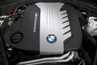 3 turbóval támad a BMW M első dízelje 39