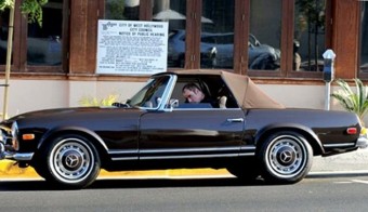 Darabokban találták Travolta veterán Mercijét