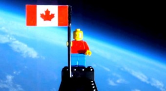 Legóember az űrben