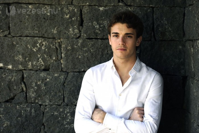 F1: Ferrari-pilótát igazolt a Force India