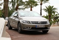 A Passat és a Phaeton közé lőtték be a CC-t