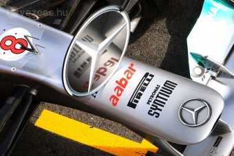 F1: Nincs késésben a Mercedes