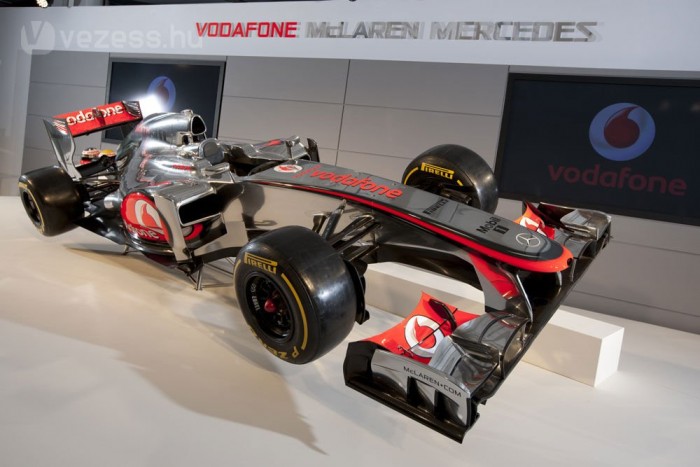 F1: Nem óvatoskodott az új autóval a McLaren 1