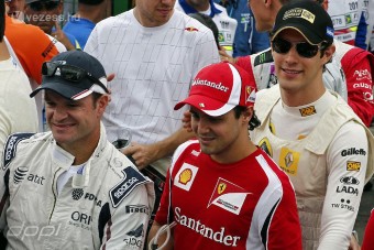 F1: Massa a fizetős pilótákon háborog