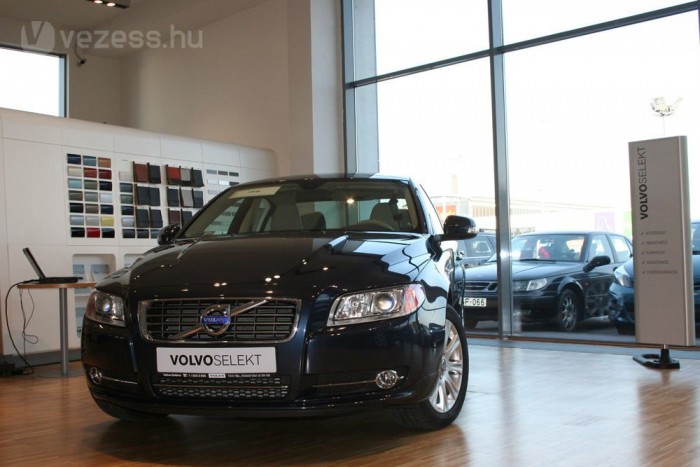 Összesen 100 pontot érintő átvizsgálás után kaphat egy használt Volvo Selekt minősítést