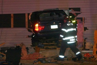 Ágyában gázolta el a BMW