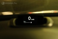 Félszerzet Head Up Display, de így is működik