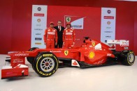 F1: Kétszer frissít autót a Ferrari a rajtig 24