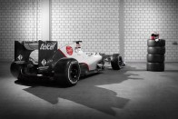 F1: Beszürkült az új Sauber 15