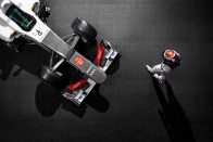 F1: Beszürkült az új Sauber 16