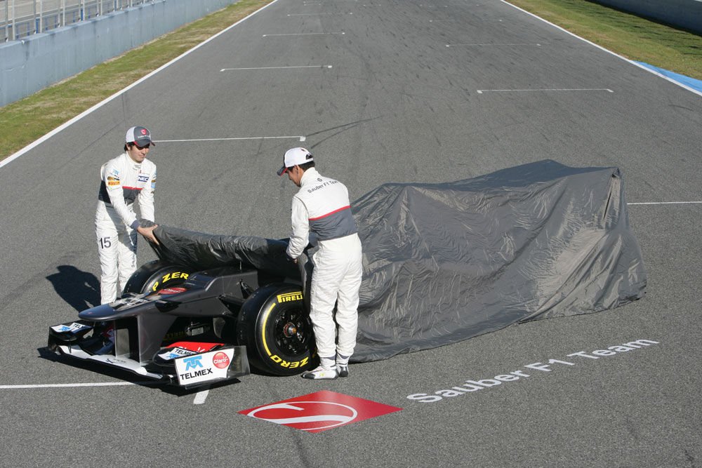 F1: Beszürkült az új Sauber 9