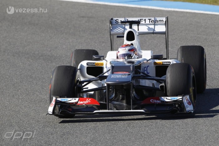 F1: Räikkönen pályára vitte az új autót 1
