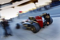 F1: Minden kategóriát bedarál a Lotus 77