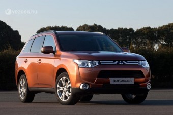 Hibridmotorral az új Mitsubishi Outlander