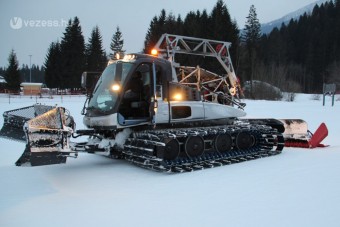 Lánctalpas hószörnyet vezettünk