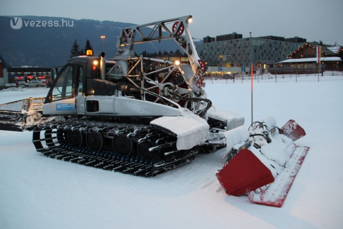 Óránkét 25 liter gázolaj fogy el a 210 literes tankból